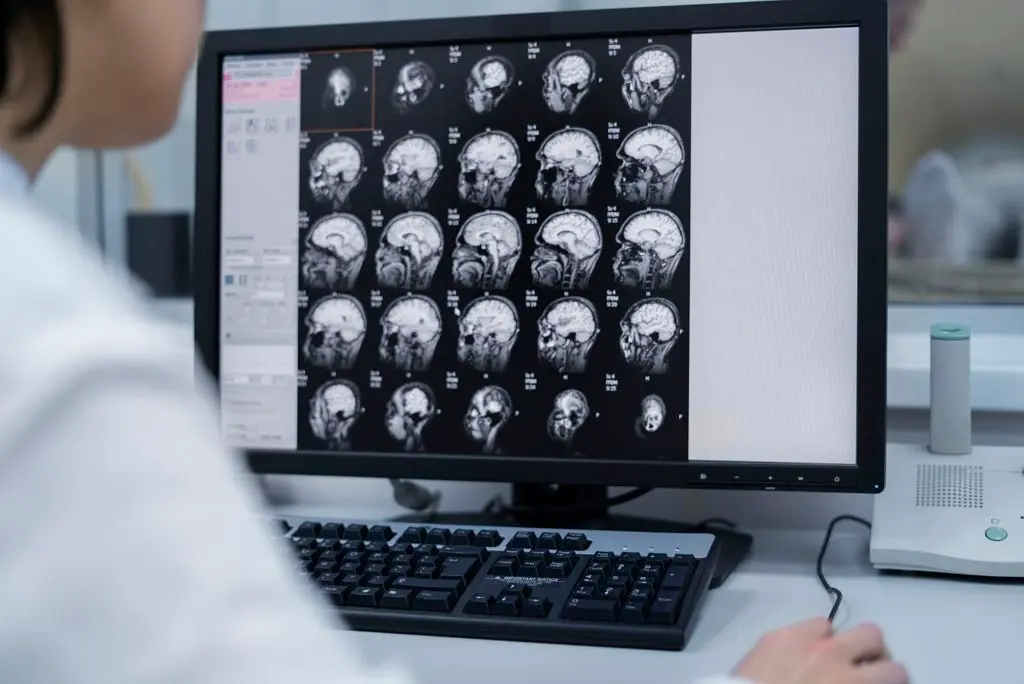 Recusa de Exames Essenciais (PET-CT, Trodat, etc.) - Image by Freepik.com